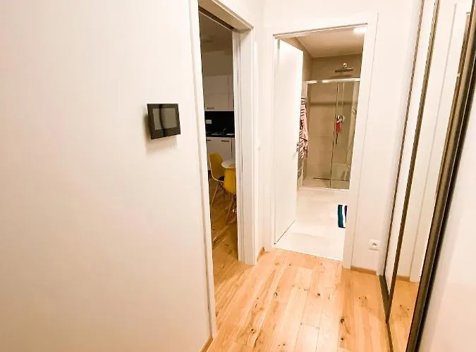 Appartamento Lovely Apartment, Free Parking 1,55 Hight