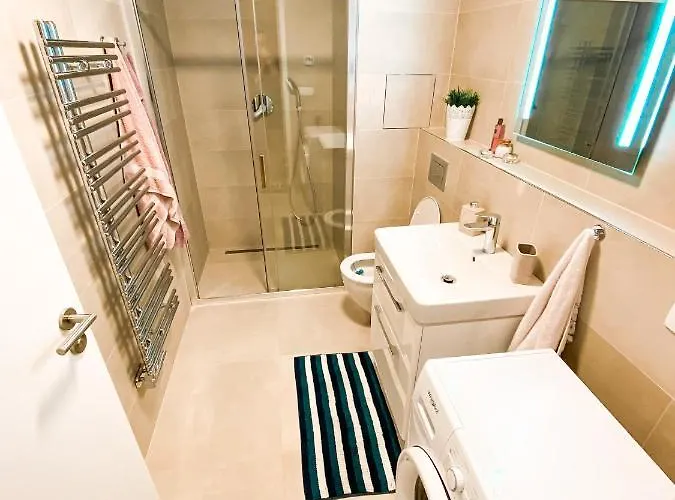 Appartamento Lovely Apartment, Free Parking 1,55 Hight *