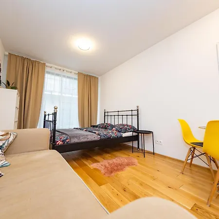 Lovely Apartment, Free Parking 1,55 Hight Πράγα