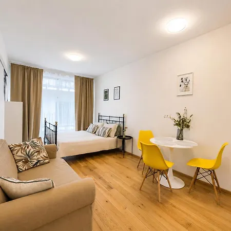 Lovely Apartment, Free Parking 1,55 Hight 아파트