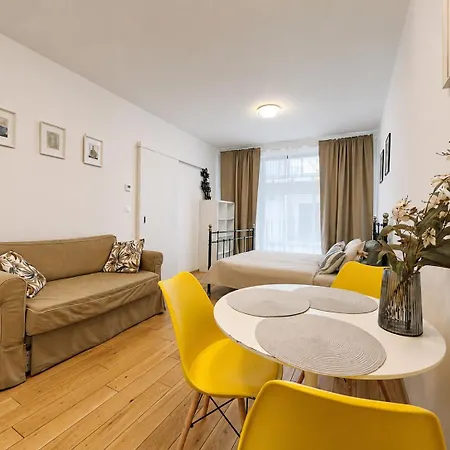 Lovely Apartment, Free Parking 1,55 Hight 아파트 프라하