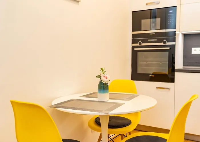 Lovely Apartment, Free Parking 1,55 Hight Apartament Praga