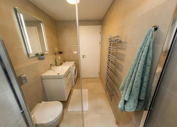 Lovely Apartment, Free Parking 1,55 Hight Daire Prag