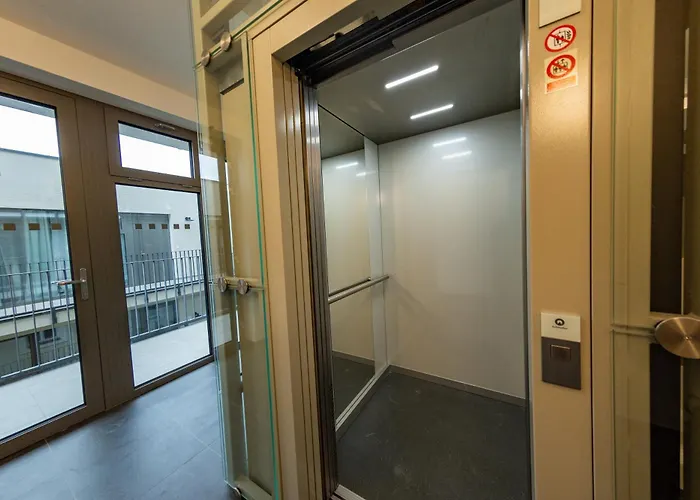 Daire Lovely Apartment, Free Parking 1,55 Hight Prag