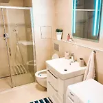 Lovely Apartment, Free Parking 1,55 Hight Lägenhet Prag
